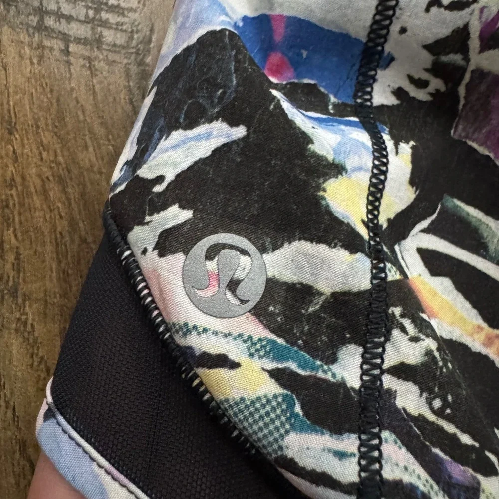 Lululemon Run Speed Shorts Multi Color Abstract Print Womens 4 Lined Activewear